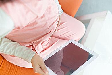 育碧开放世界赛车新作《飙酷车神：轰鸣盛典》究竟值不值得买？